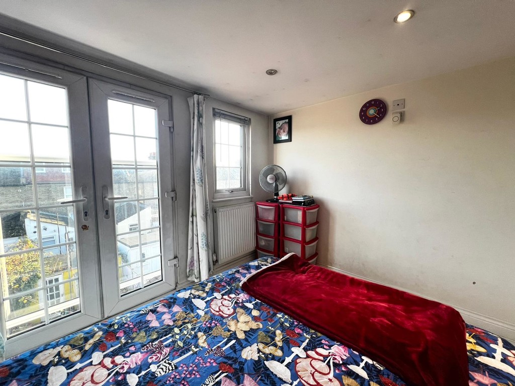 Jedburgh Road, E13 Plaistow